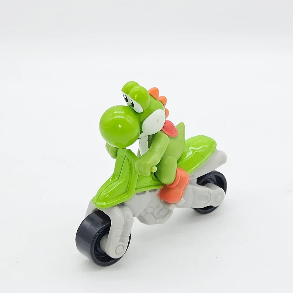 Nintendo Mario Kart Yoshi Motorcycle Toy Unisex OS Green 2022 Happy Meal Figure
